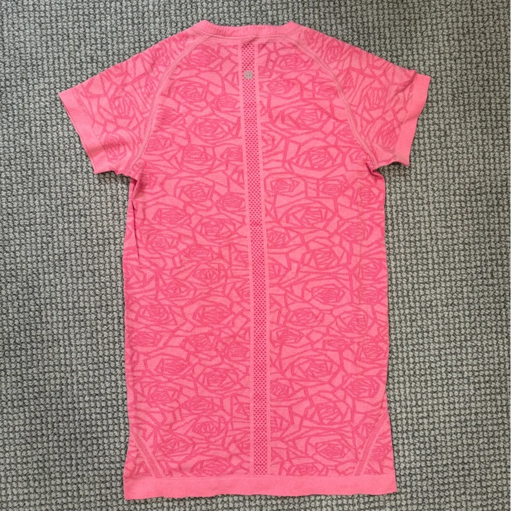 💖LULULEMON SWIFTLY TECH SHORT SLEEVE CREW💖 - Picture 4 of 6
